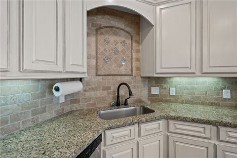 Tiny photo for 1722 Creekside Cir, College Station, TX 77845 (MLS # 25010553)