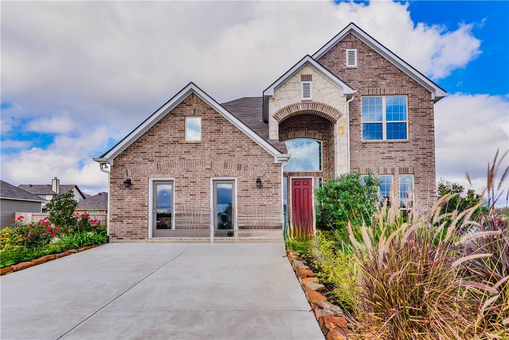 Photo of 2000 Jester Trail, Bryan, TX 77807 (MLS # 26011499)