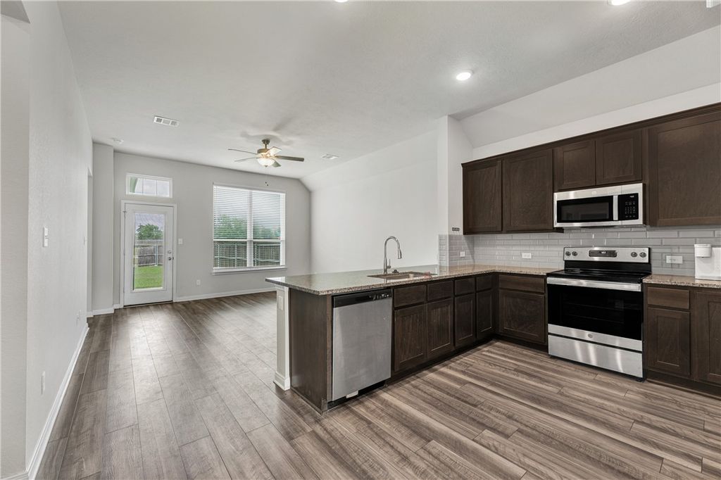 Photo of 10639 Natural Pond Road, Bryan, TX 77845 (MLS # 26005851)
