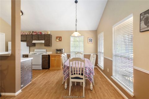 Tiny photo for 701 Birch Forest Dr, Somerville, TX 77879 (MLS # 26001900)