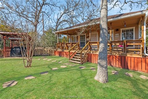 Tiny photo for 701 Birch Forest Dr, Somerville, TX 77879 (MLS # 26001900)