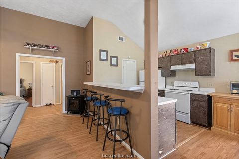 Tiny photo for 701 Birch Forest Dr, Somerville, TX 77879 (MLS # 26001900)