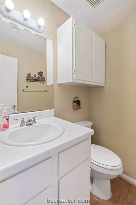 Tiny photo for 701 Birch Forest Dr, Somerville, TX 77879 (MLS # 26001900)