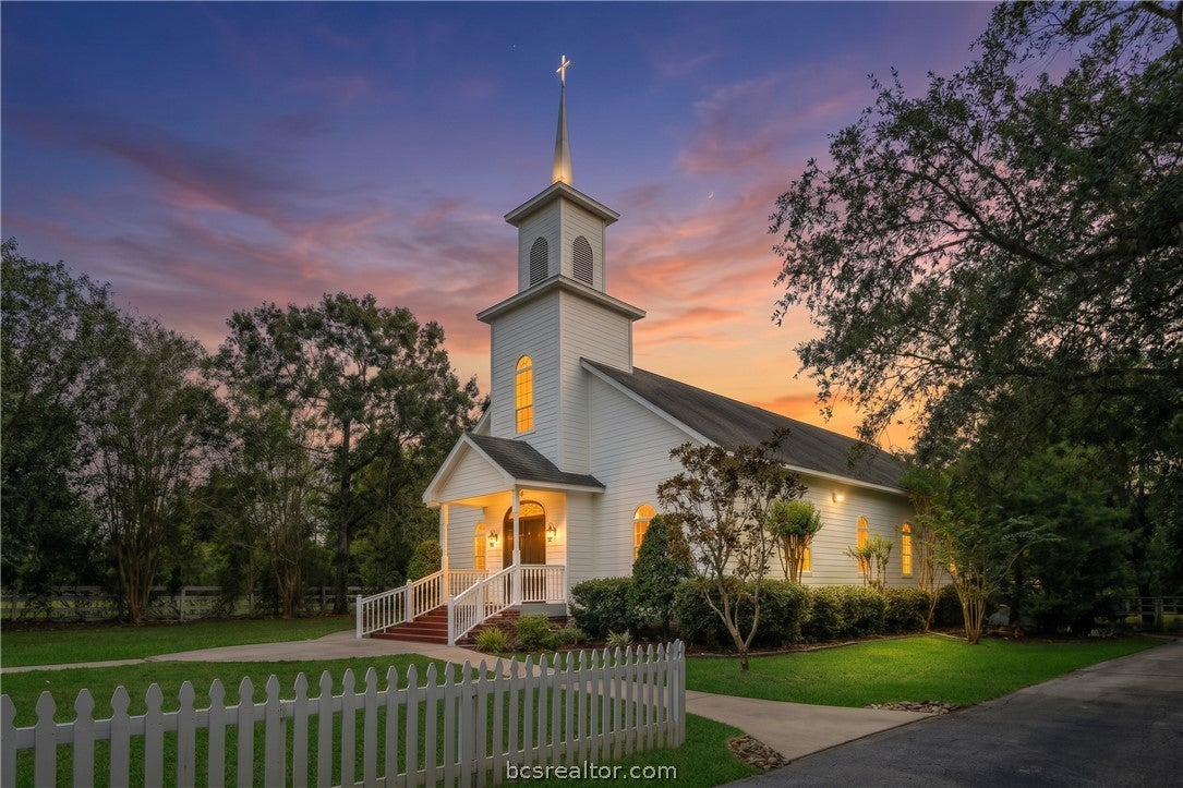 25276 Nichols Sawmill Road