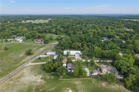 Tiny photo for 3 Golfclub Drive, Normangee, TX 77871 (MLS # 26004732)