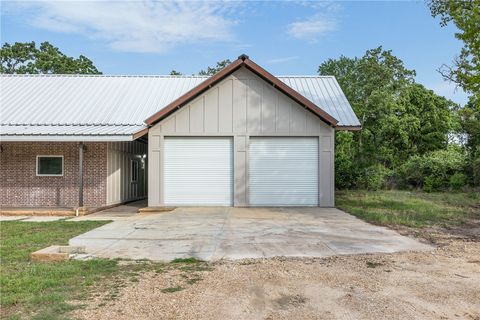 Tiny photo for 3 Golfclub Drive, Normangee, TX 77871 (MLS # 26004732)