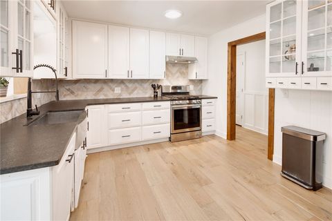 Tiny photo for 833 Enfield Street, Bryan, TX 77802 (MLS # 25012387)