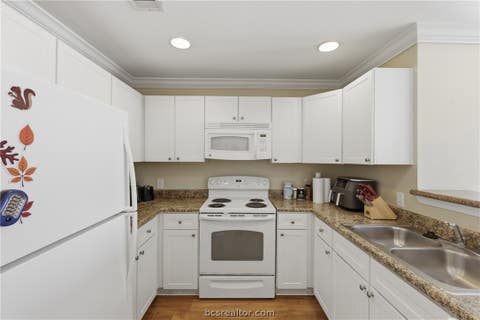Tiny photo for 1725 Harvey Mitchell Parkway S #1830, College Station, TX 77840 (MLS # 26009589)