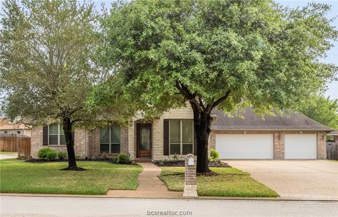 Photo of 2207 Rockingham Loop, College Station, TX 77845 (MLS # 26004099)