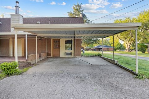 Tiny photo for 1519 Everitt Street, Navasota, TX 77868 (MLS # 26005368)