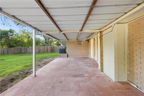 Tiny photo for 1519 Everitt Street, Navasota, TX 77868 (MLS # 26005368)