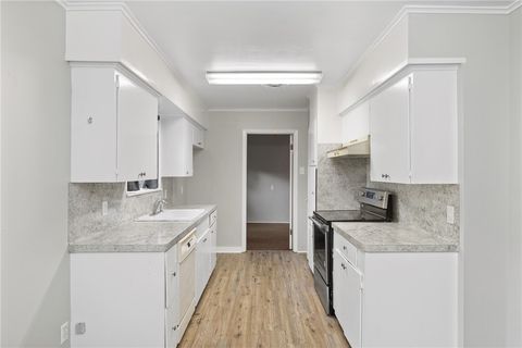 Tiny photo for 1519 Everitt Street, Navasota, TX 77868 (MLS # 26005368)