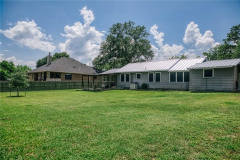 Tiny photo for 601 S Masonic Street, Bellville, TX 77418 (MLS # 26006465)