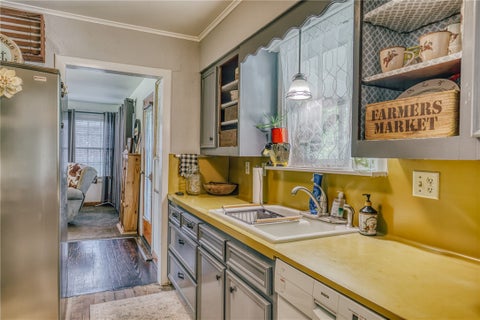 Tiny photo for 601 S Masonic Street, Bellville, TX 77418 (MLS # 26006465)