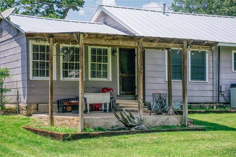 Tiny photo for 601 S Masonic Street, Bellville, TX 77418 (MLS # 26006465)