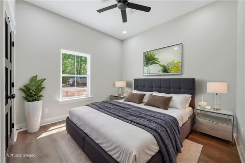 Tiny photo for 312 E Morehead Street S, Franklin, TX 77856 (MLS # 26004100)