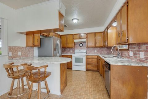 Tiny photo for 919 N Hull Street, Caldwell, TX 77836 (MLS # 26000293)