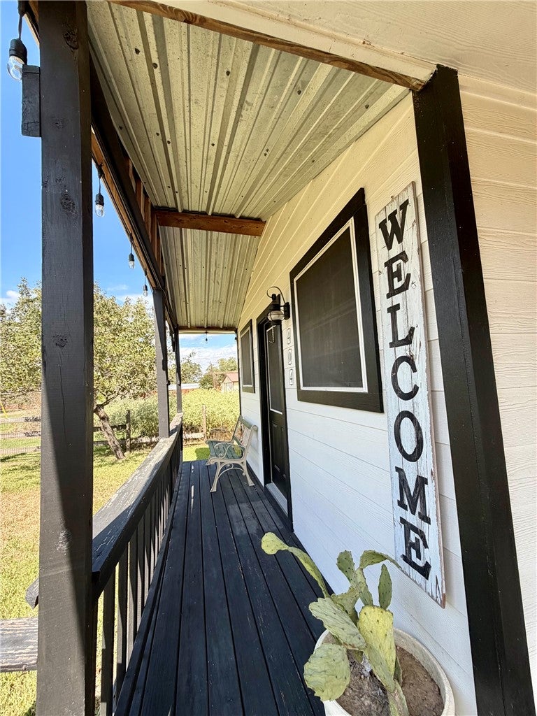 Photo of 404 Leaning Oak Lane, Somerville, TX 77879 (MLS # 26012775)
