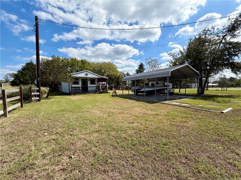 Tiny photo for 404 Leaning Oak Lane, Somerville, TX 77879 (MLS # 26012775)