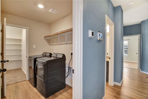 Tiny photo for 1014 Fannin St St, Brenham, TX 77833 (MLS # 26001655)