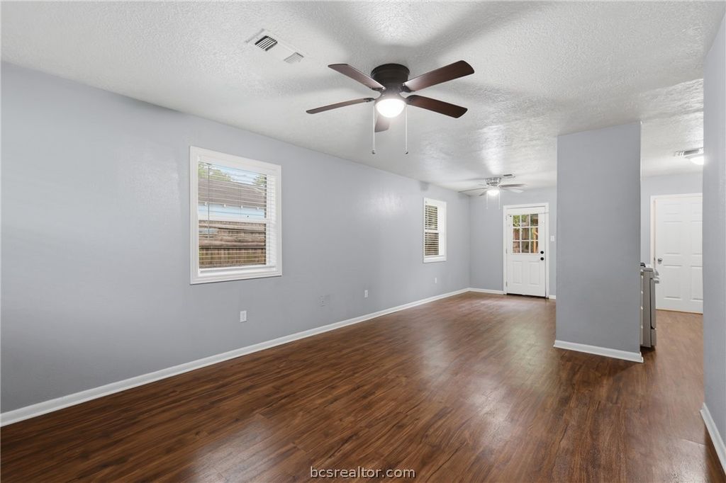 Photo of 502 W 14th Street, Bryan, TX 77803 (MLS # 26005490)