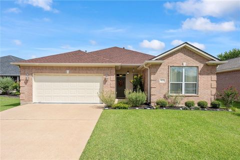 Photo of 2620 Lochinvar Lane, Bryan, TX 77802 (MLS # 26003391)