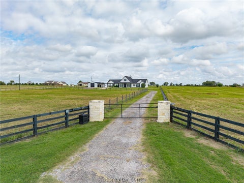 Tiny photo for 13549 Reagans Way Way, Navasota, TX 77868 (MLS # 26012263)