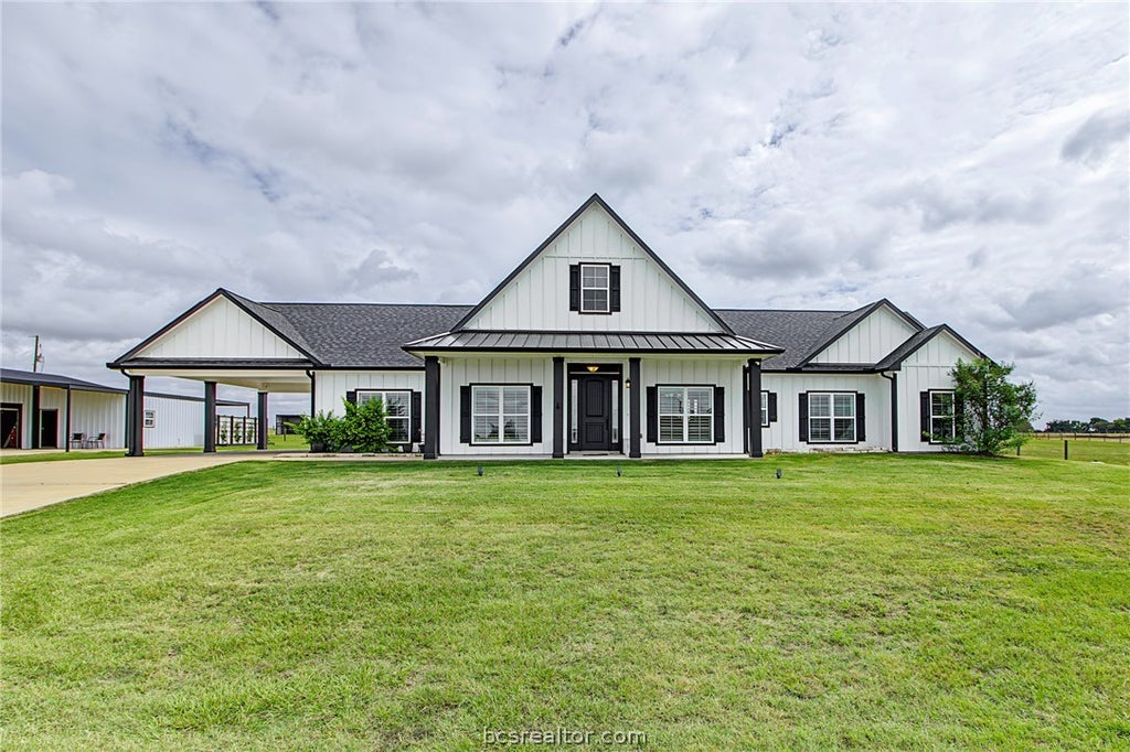 Photo of 13549 Reagans Way Way, Navasota, TX 77868 (MLS # 26012263)
