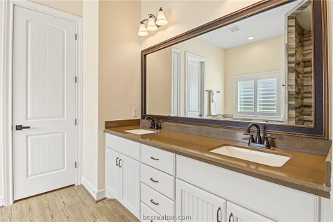 Tiny photo for 13549 Reagans Way Way, Navasota, TX 77868 (MLS # 26012263)