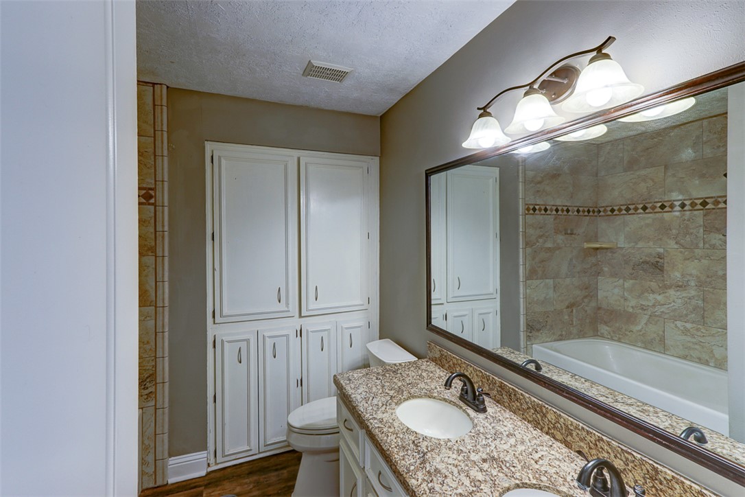 College Station, Texas 77840, United States, 2 Bedrooms Bedrooms, ,2 BathroomsBathrooms,Residential,Active,12116