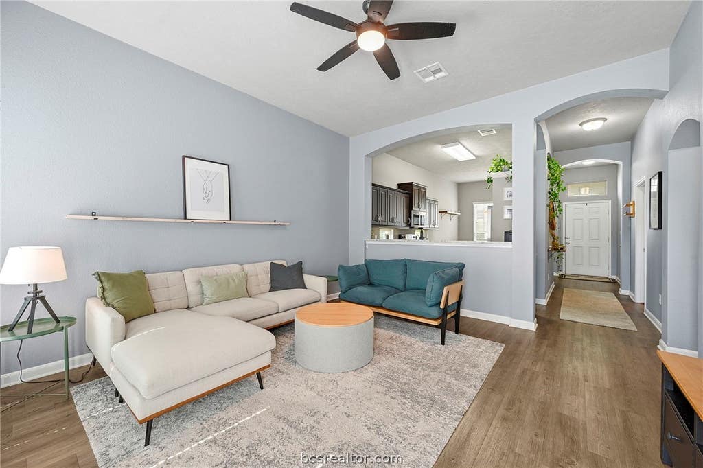 Photo of 2018 Jester TRL, Bryan, TX 77807 (MLS # 26006324)