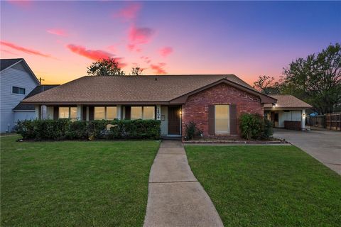 Photo of 2606 Melba Circle, Bryan, TX 77802 (MLS # 26000331)