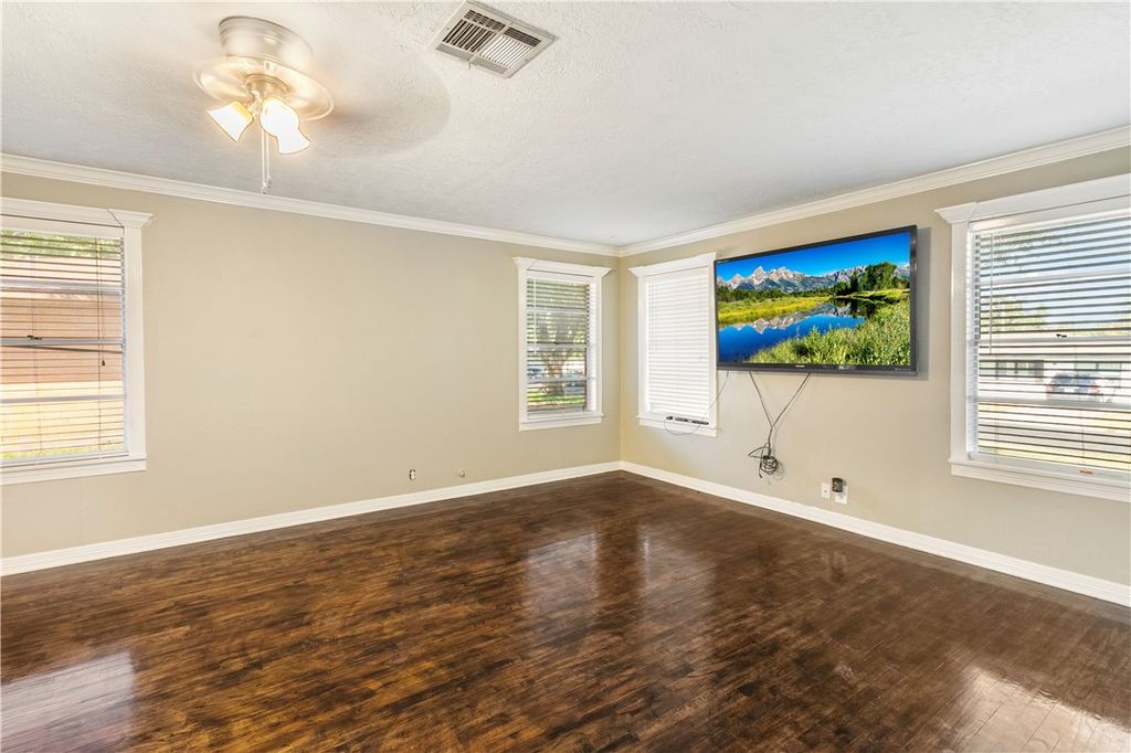 Photo of 209 Helena Street, Bryan, TX 77801 (MLS # 26006423)