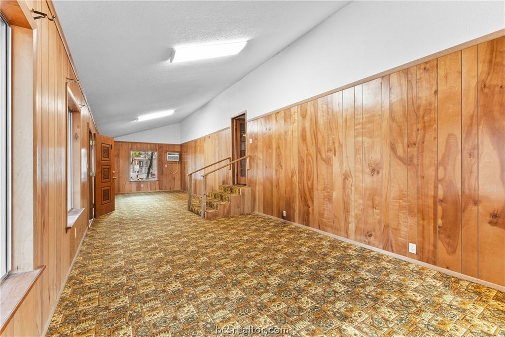 Photo of 327 12th Street, Somerville, TX 77879 (MLS # 26002331)