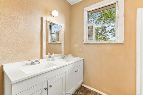 Tiny photo for 327 12th Street, Somerville, TX 77879 (MLS # 26002331)