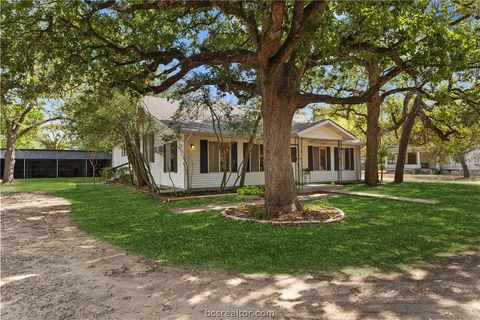 Tiny photo for 327 12th Street, Somerville, TX 77879 (MLS # 26002331)
