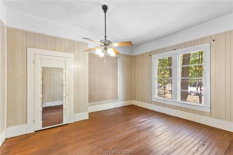 Tiny photo for 327 12th Street, Somerville, TX 77879 (MLS # 26002331)