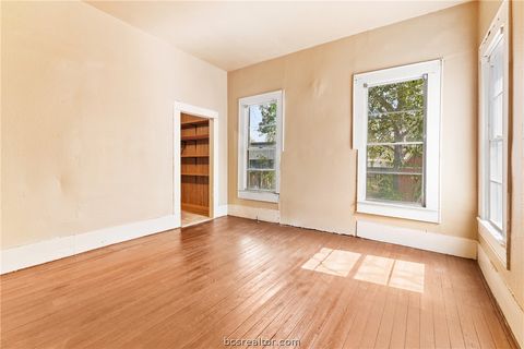 Tiny photo for 327 12th Street, Somerville, TX 77879 (MLS # 26002331)