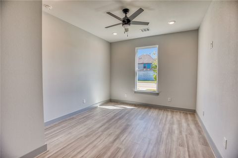 Tiny photo for 4020 Etonbury Avenue, College Station, TX 77845 (MLS # 25010867)