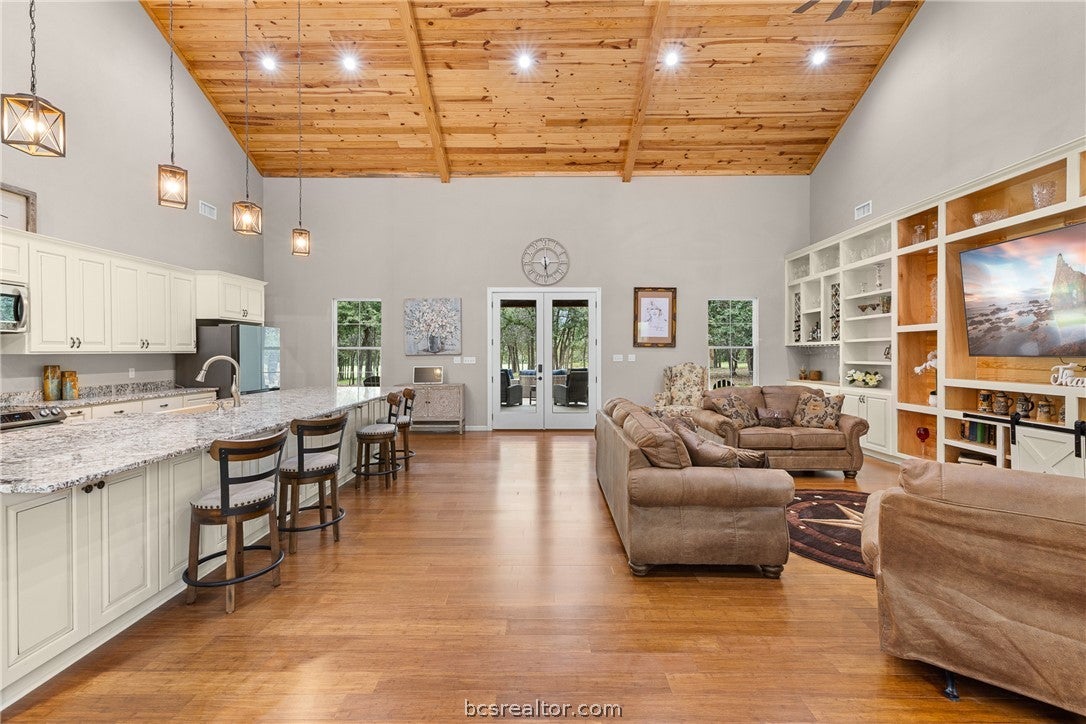 6944 County Road 132