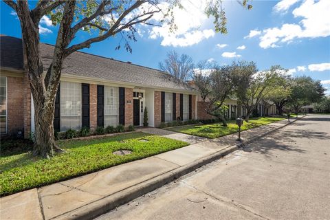 Tiny photo for 808 Dogwood Lane, Bryan, TX 77802 (MLS # 25011990)