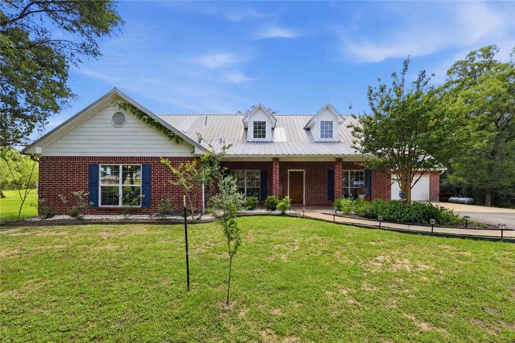 Photo of 5064 Holleman Drive S, College Station, TX 77845 (MLS # 26007424)