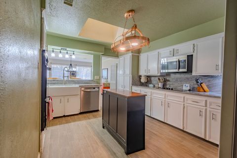 Tiny photo for 2735 Sandy Circle, College Station, TX 77845 (MLS # 26000355)