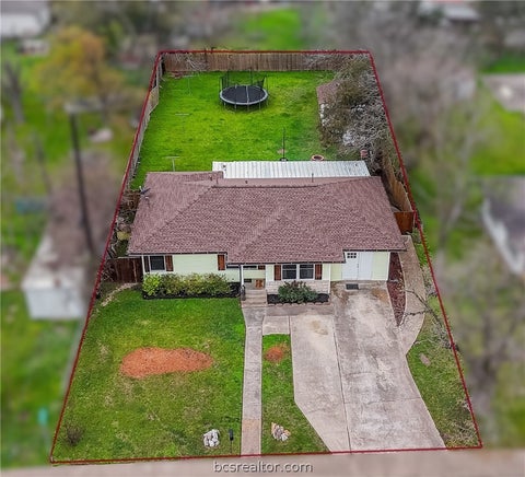 Tiny photo for 1710 Cavitt Avenue, Bryan, TX 77801 (MLS # 26012901)