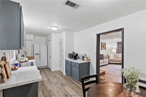 Tiny photo for 1710 Cavitt Avenue, Bryan, TX 77801 (MLS # 26012901)