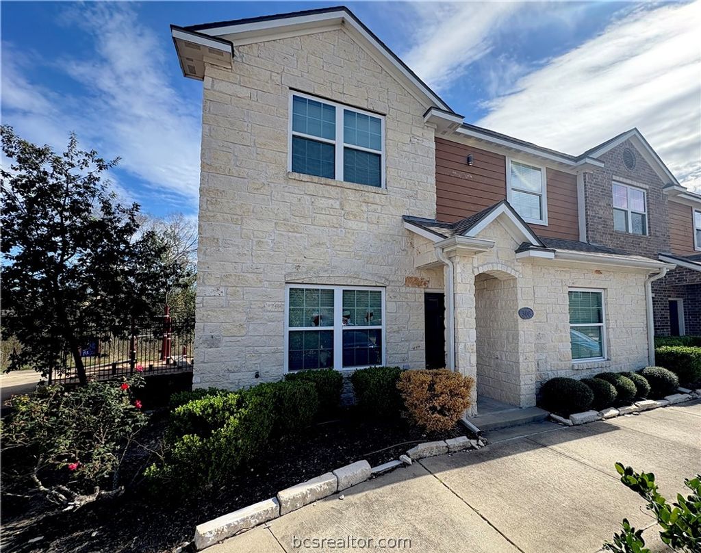 Photo of 301 Southwest Parkway #308, College Station, TX 77840 (MLS # 26003107)
