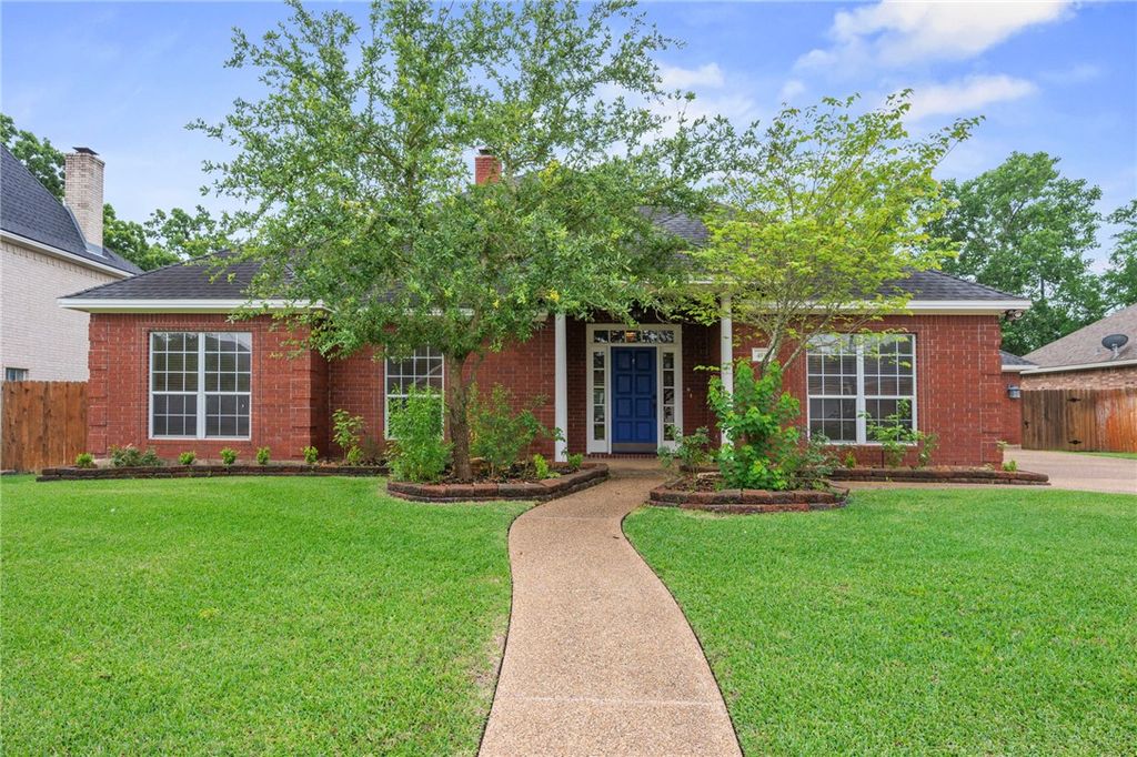 Photo of 4714 Shoal Creek Drive, College Station, TX 77845 (MLS # 26004940)