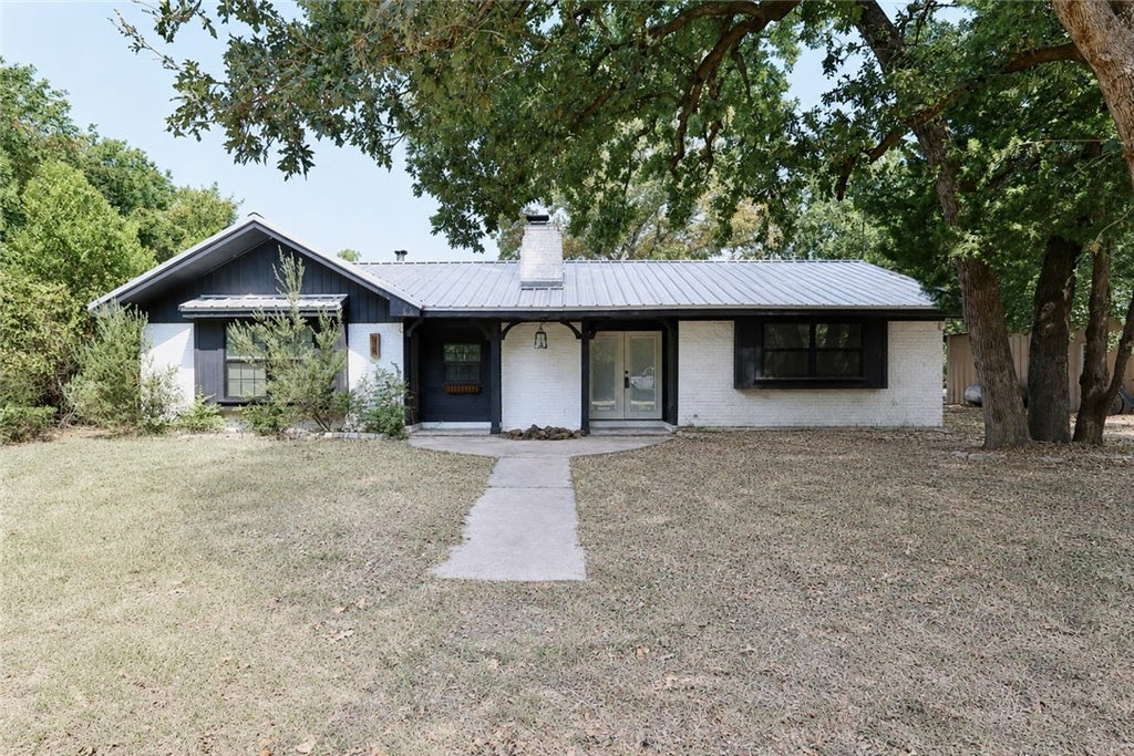Photo of 234 Eden Rock Lane, Hilltop Lakes, TX 77871 (MLS # 26010878)