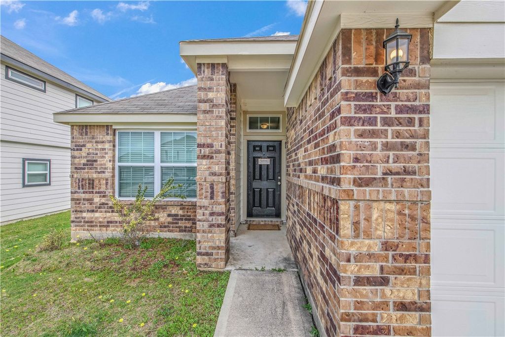 Photo of 993 Marquis Drive, Bryan, TX 77803 (MLS # 26004496)