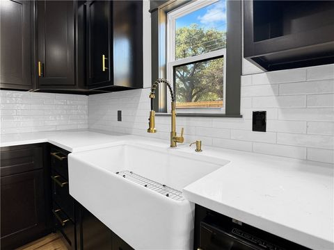 Tiny photo for 309 W 9th Street, Hearne, TX 77859 (MLS # 25010985)